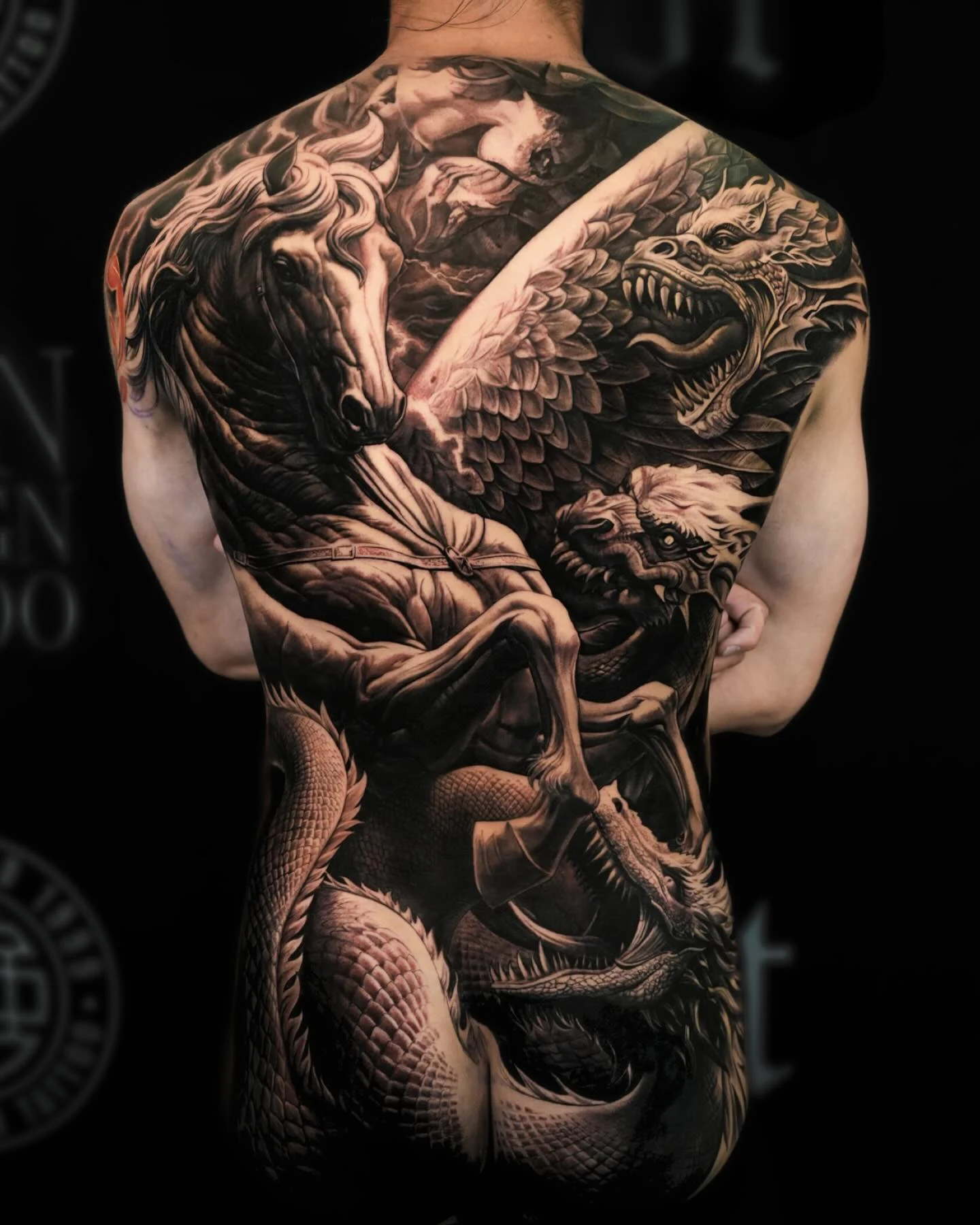 Halka — Skin Design Tattoos — geleneksel dövme çalışması